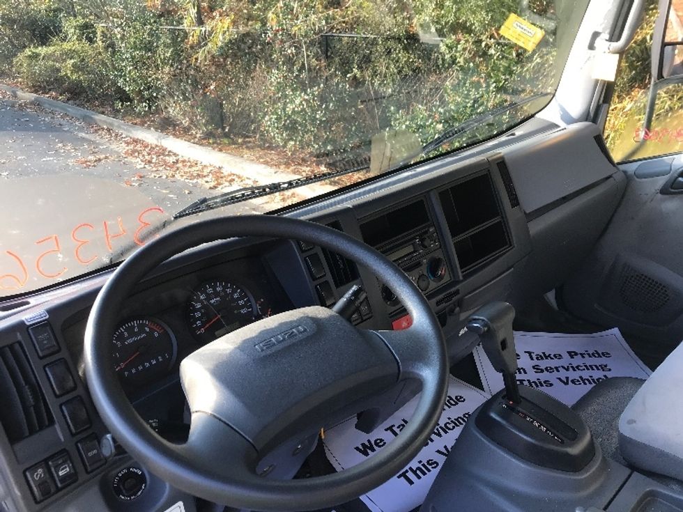 Light Duty Box Truck-Light and Medium Duty Trucks-Isuzu-2019-NPR EFI-Ladson-SC-95,612\n\t\tmiles-$ 36,750 - Image 18