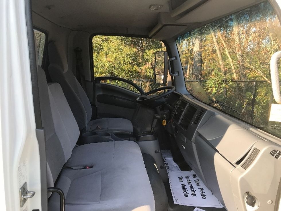 Light Duty Box Truck-Light and Medium Duty Trucks-Isuzu-2019-NPR EFI-Ladson-SC-95,612\n\t\tmiles-$ 36,750 - Image 22