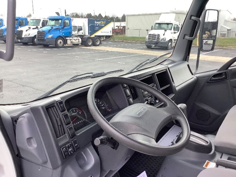 Light Duty Box Truck-Light and Medium Duty Trucks-Isuzu-2019-NPR EFI-Lancaster-PA-91,357\n\t\tmiles-$ 37,000 - Image 17