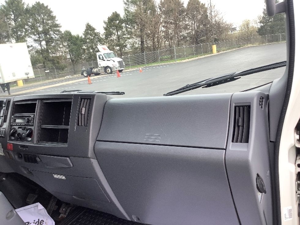 Light Duty Box Truck-Light and Medium Duty Trucks-Isuzu-2019-NPR EFI-Lancaster-PA-91,357\n\t\tmiles-$ 37,000 - Image 21