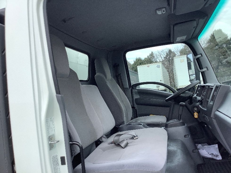 Light Duty Box Truck-Light and Medium Duty Trucks-Isuzu-2019-NPR EFI-Lancaster-PA-91,357\n\t\tmiles-$ 37,000 - Image 22