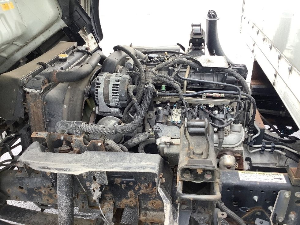 Light Duty Box Truck-Light and Medium Duty Trucks-Isuzu-2019-NPR EFI-Lancaster-PA-91,357\n\t\tmiles-$ 37,000 - Image 24