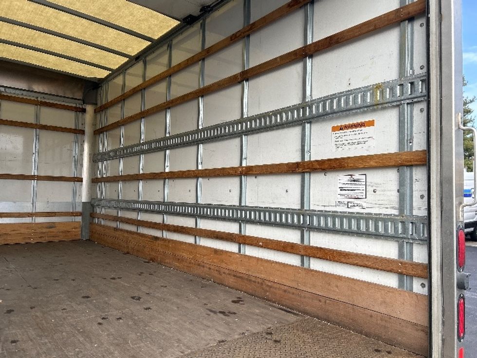 Light Duty Box Truck-Light and Medium Duty Trucks-Isuzu-2019-NPR EFI-Lexington-KY-100,770\n\t\tmiles-$ 32,750 - Image 12