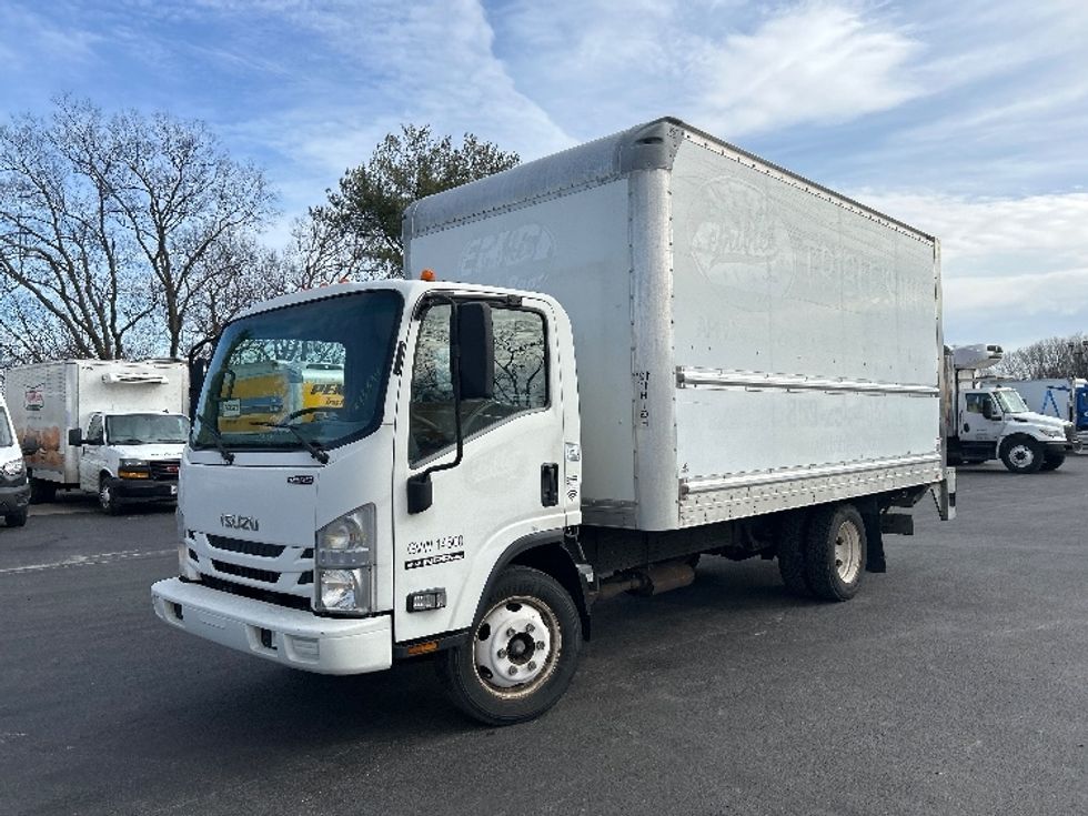 Light Duty Box Truck-Light and Medium Duty Trucks-Isuzu-2019-NPR EFI-Lexington-KY-100,770\n\t\tmiles-$ 32,750 - Image 3
