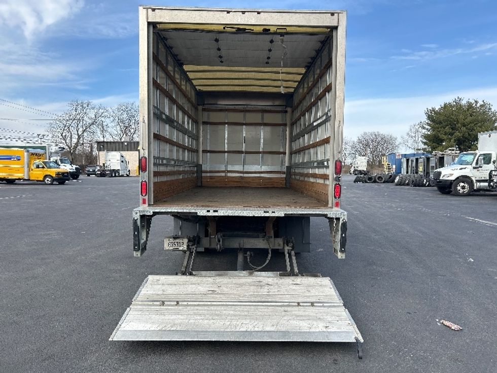 Light Duty Box Truck-Light and Medium Duty Trucks-Isuzu-2019-NPR EFI-Lexington-KY-100,770\n\t\tmiles-$ 32,750 - Image 9