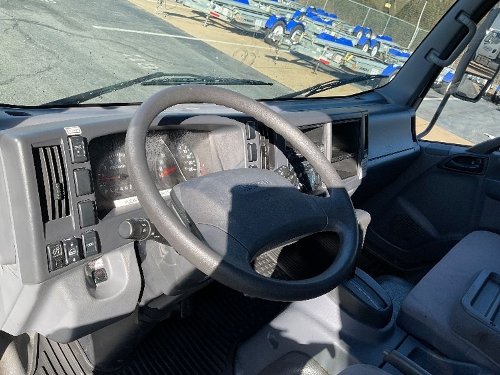 Light Duty Box Truck-Light and Medium Duty Trucks-Isuzu-2019-NPR EFI-Little Rock-AR-92,312\n\t\tmiles-$ 37,000 - Image 17