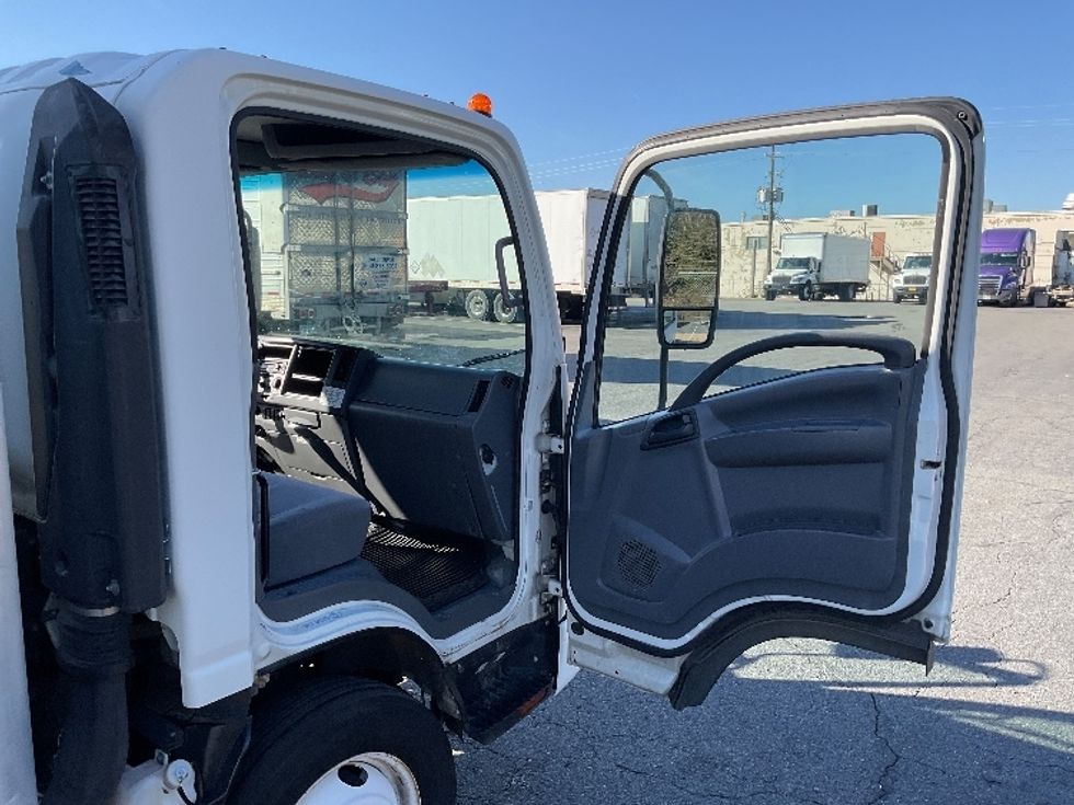 Light Duty Box Truck-Light and Medium Duty Trucks-Isuzu-2019-NPR EFI-Little Rock-AR-92,312\n\t\tmiles-$ 37,000 - Image 20