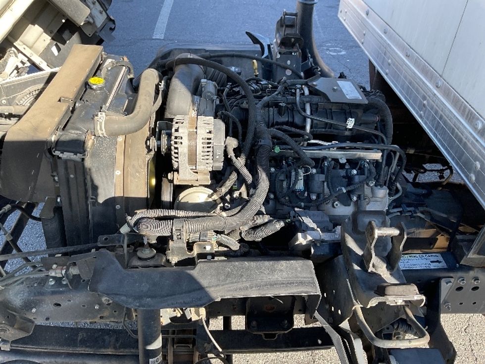 Light Duty Box Truck-Light and Medium Duty Trucks-Isuzu-2019-NPR EFI-Little Rock-AR-92,312\n\t\tmiles-$ 37,000 - Image 24