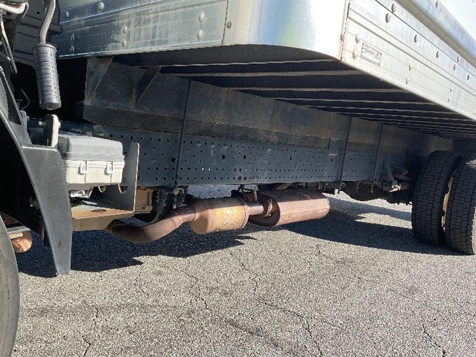 Light Duty Box Truck-Light and Medium Duty Trucks-Isuzu-2019-NPR EFI-Little Rock-AR-92,312\n\t\tmiles-$ 37,000 - Image 5