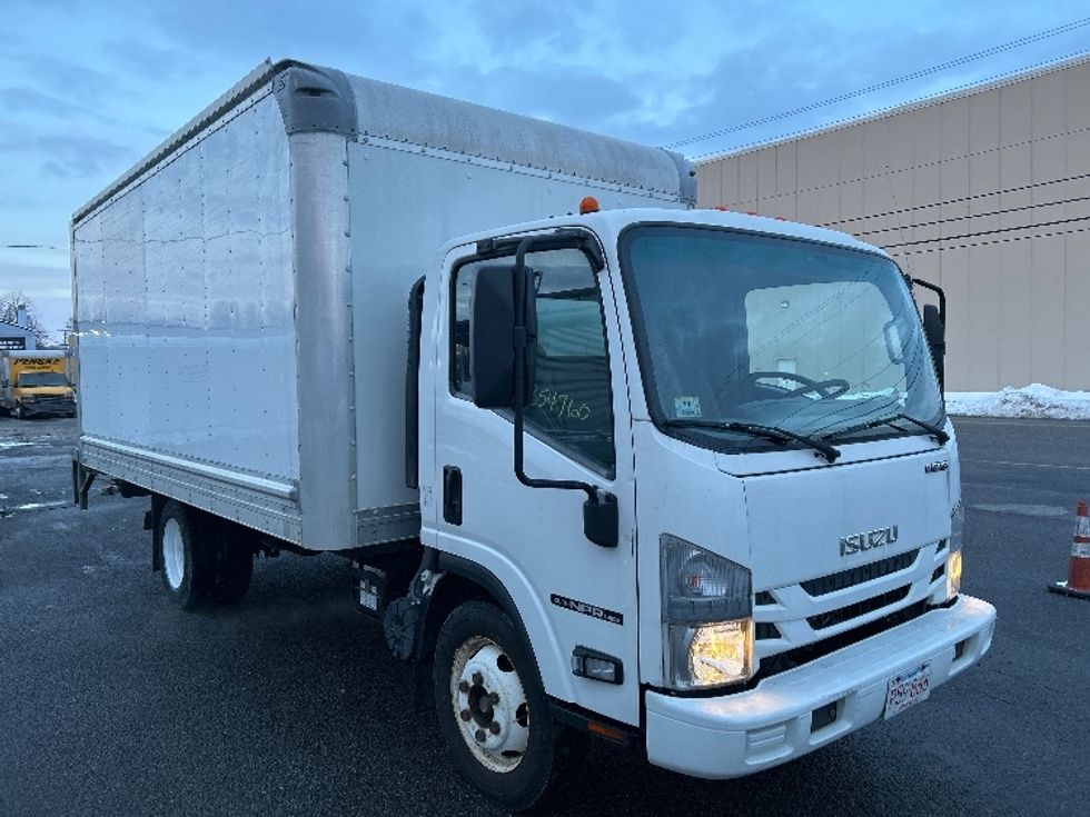 Light Duty Box Truck-Light and Medium Duty Trucks-Isuzu-2019-NPR EFI-Londonderry-NH-98,992\n\t\tmiles-$ 33,000 - Image 1