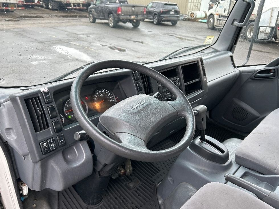 Light Duty Box Truck-Light and Medium Duty Trucks-Isuzu-2019-NPR EFI-Londonderry-NH-98,992\n\t\tmiles-$ 33,000 - Image 17