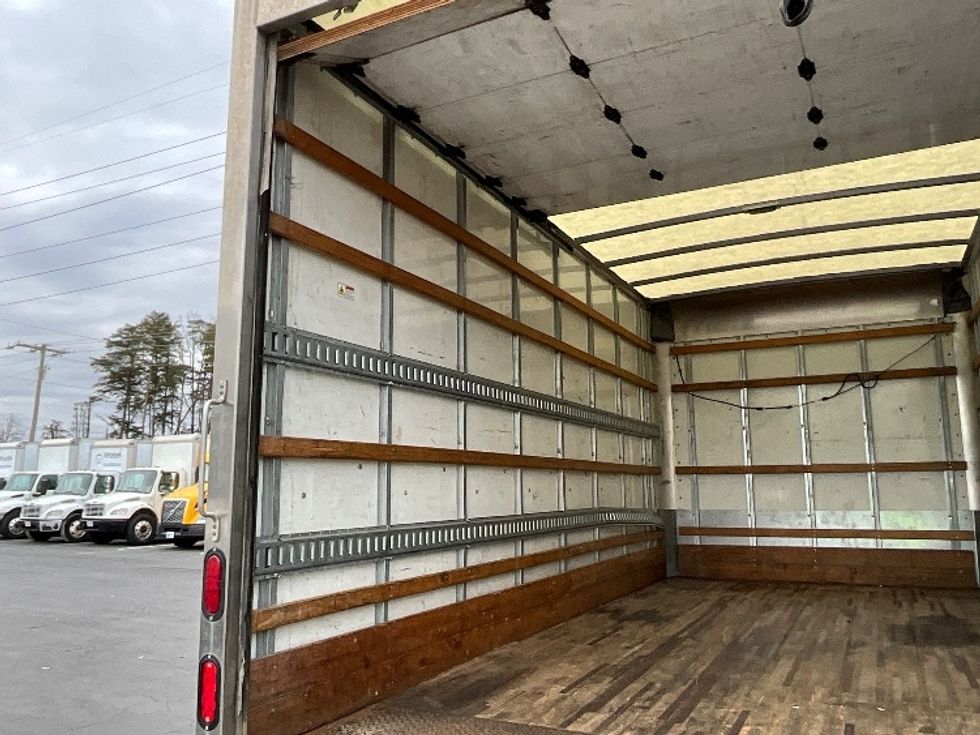 Light Duty Box Truck-Light and Medium Duty Trucks-Isuzu-2019-NPR EFI-Manassas-VA-102,388\n\t\tmiles-$ 35,750 - Image 11