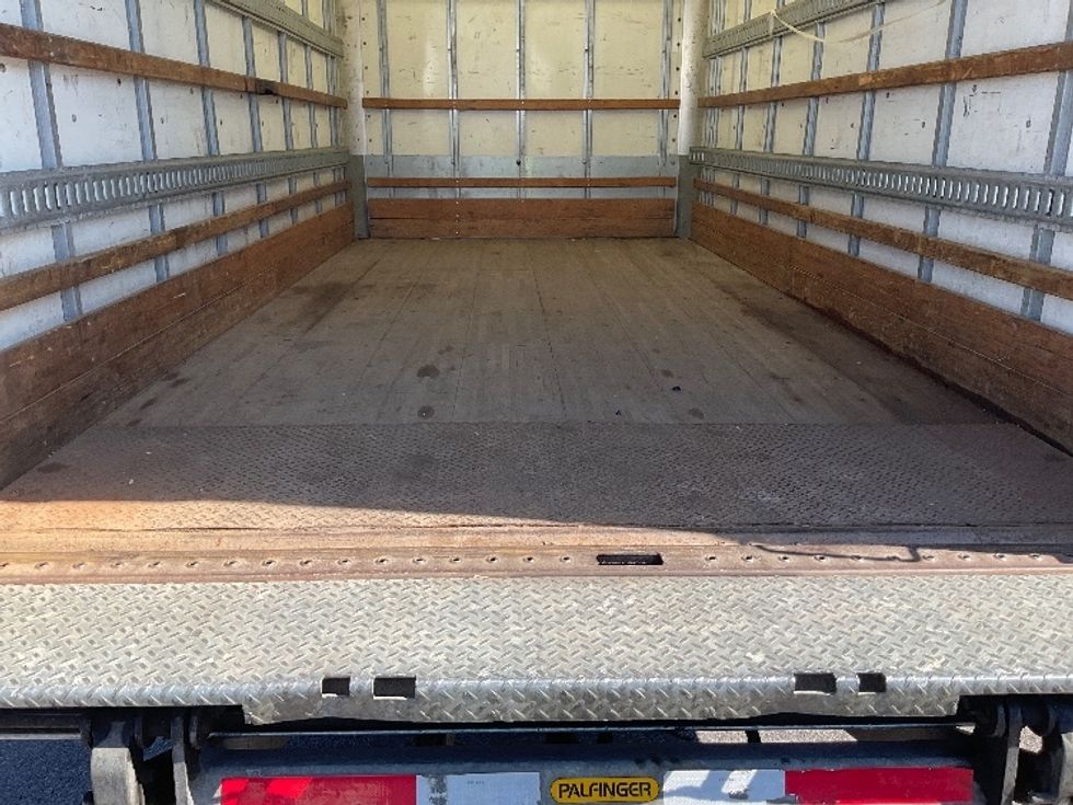 Light Duty Box Truck-Light and Medium Duty Trucks-Isuzu-2019-NPR EFI-Medford-MA-97,746\n\t\tmiles-$ 34,250 - Image 10