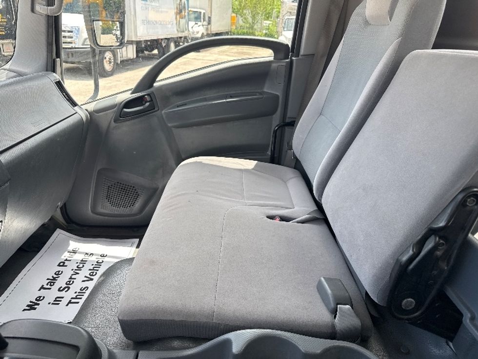 Light Duty Box Truck-Light and Medium Duty Trucks-Isuzu-2019-NPR EFI-Medley-FL-102,145\n\t\tmiles-$ 35,750 - Image 19