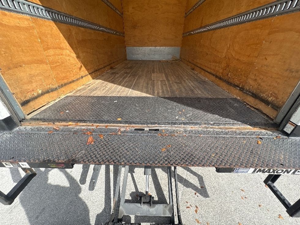 Light Duty Box Truck-Light and Medium Duty Trucks-Isuzu-2019-NPR EFI-Medley-FL-160,448\n\t\tmiles-$ 27,500 - Image 10