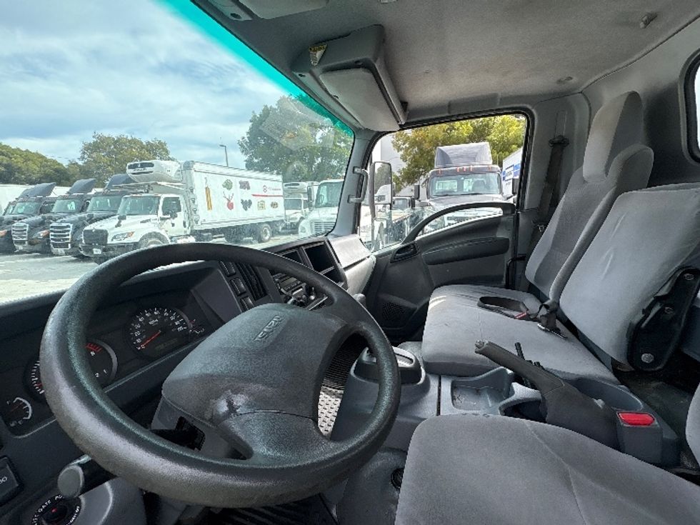 Light Duty Box Truck-Light and Medium Duty Trucks-Isuzu-2019-NPR EFI-Medley-FL-160,448\n\t\tmiles-$ 27,500 - Image 19