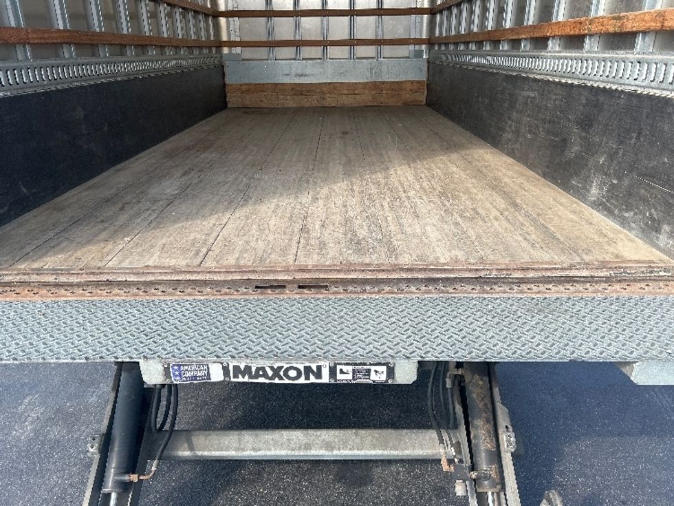 Light Duty Box Truck-Light and Medium Duty Trucks-Isuzu-2019-NPR EFI-Montebello-CA-140,353\n\t\tmiles-$ 35,250 - Image 10