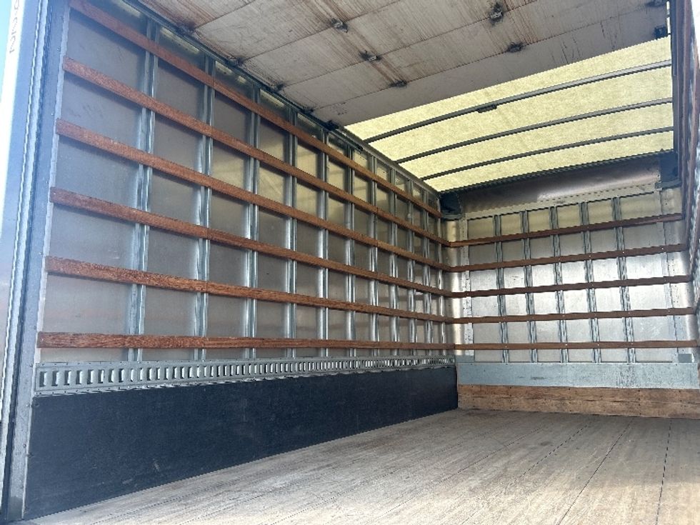 Light Duty Box Truck-Light and Medium Duty Trucks-Isuzu-2019-NPR EFI-Montebello-CA-140,353\n\t\tmiles-$ 35,250 - Image 11