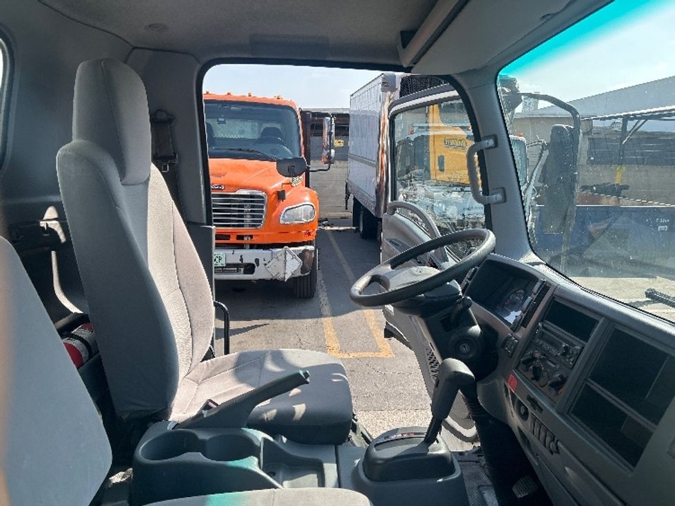 Light Duty Box Truck-Light and Medium Duty Trucks-Isuzu-2019-NPR EFI-Montebello-CA-140,353\n\t\tmiles-$ 35,250 - Image 22