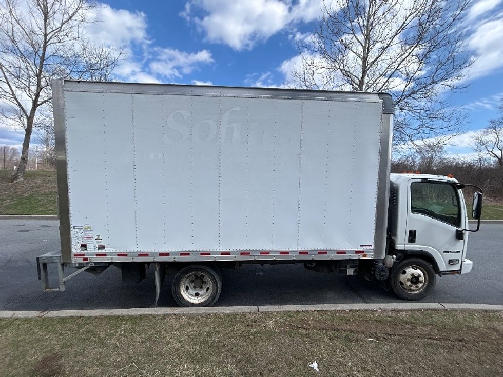 Light Duty Box Truck-Light and Medium Duty Trucks-Isuzu-2019-NPR EFI-Montgomery-NY-95,713\n\t\tmiles-$ 35,750 - Image 15