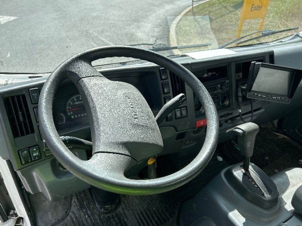 Light Duty Box Truck-Light and Medium Duty Trucks-Isuzu-2019-NPR EFI-Montgomery-NY-95,713\n\t\tmiles-$ 35,750 - Image 17