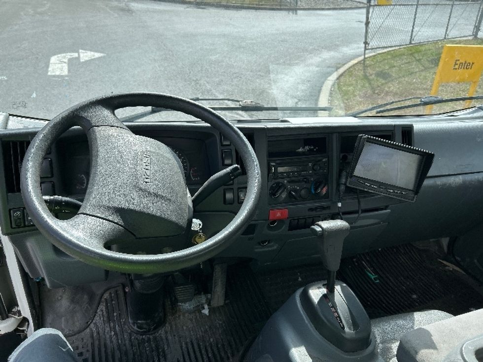 Light Duty Box Truck-Light and Medium Duty Trucks-Isuzu-2019-NPR EFI-Montgomery-NY-95,713\n\t\tmiles-$ 35,750 - Image 18