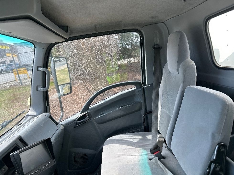 Light Duty Box Truck-Light and Medium Duty Trucks-Isuzu-2019-NPR EFI-Montgomery-NY-95,713\n\t\tmiles-$ 35,750 - Image 19