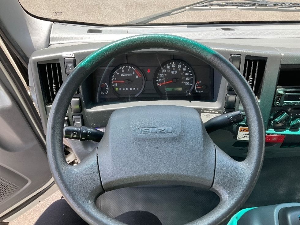 Light Duty Box Truck-Light and Medium Duty Trucks-Isuzu-2019-NPR EFI-Ocala-FL-81,758\n\t\tmiles-$ 39,250 - Image 18