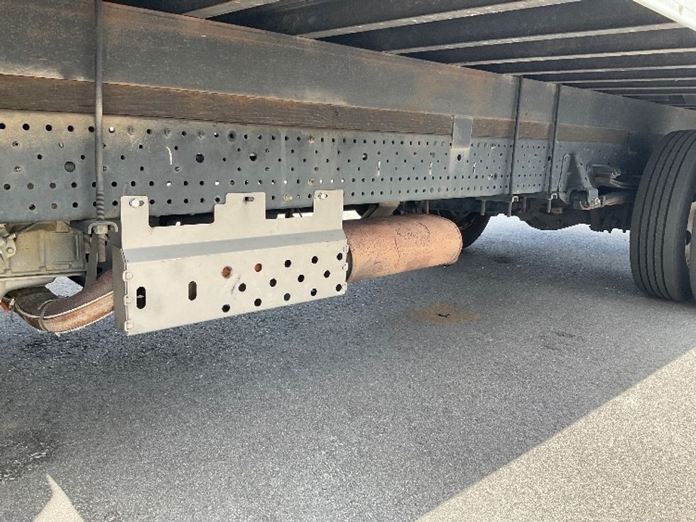 Light Duty Box Truck-Light and Medium Duty Trucks-Isuzu-2019-NPR EFI-Ocala-FL-81,758\n\t\tmiles-$ 39,250 - Image 5