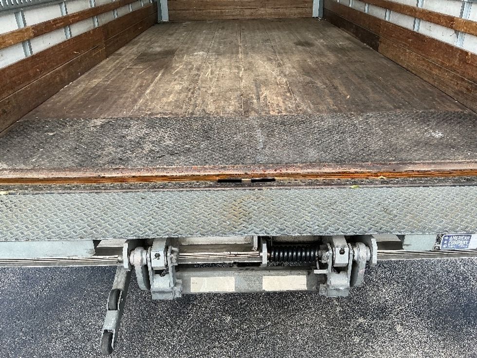 Light Duty Box Truck-Light and Medium Duty Trucks-Isuzu-2019-NPR EFI-Orlando-FL-103,428\n\t\tmiles-$ 35,000 - Image 10