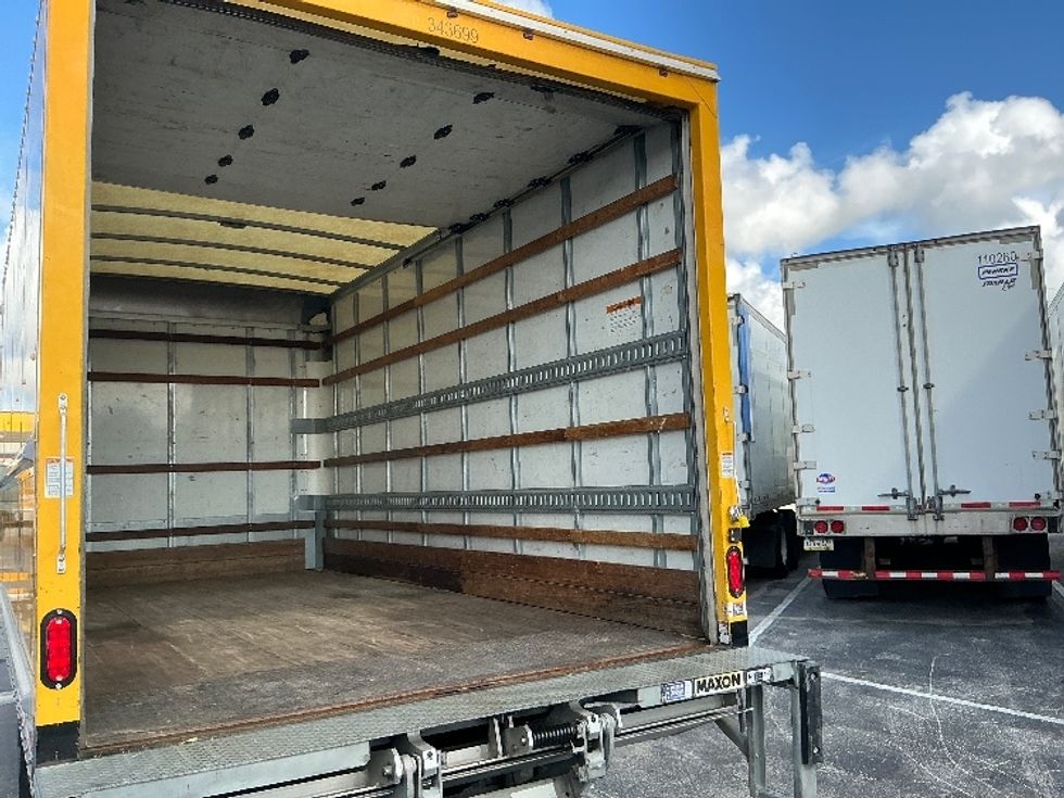 Light Duty Box Truck-Light and Medium Duty Trucks-Isuzu-2019-NPR EFI-Orlando-FL-103,428\n\t\tmiles-$ 35,000 - Image 12