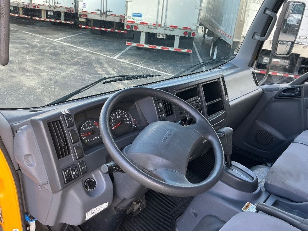 Light Duty Box Truck-Light and Medium Duty Trucks-Isuzu-2019-NPR EFI-Orlando-FL-103,428\n\t\tmiles-$ 35,000 - Image 17