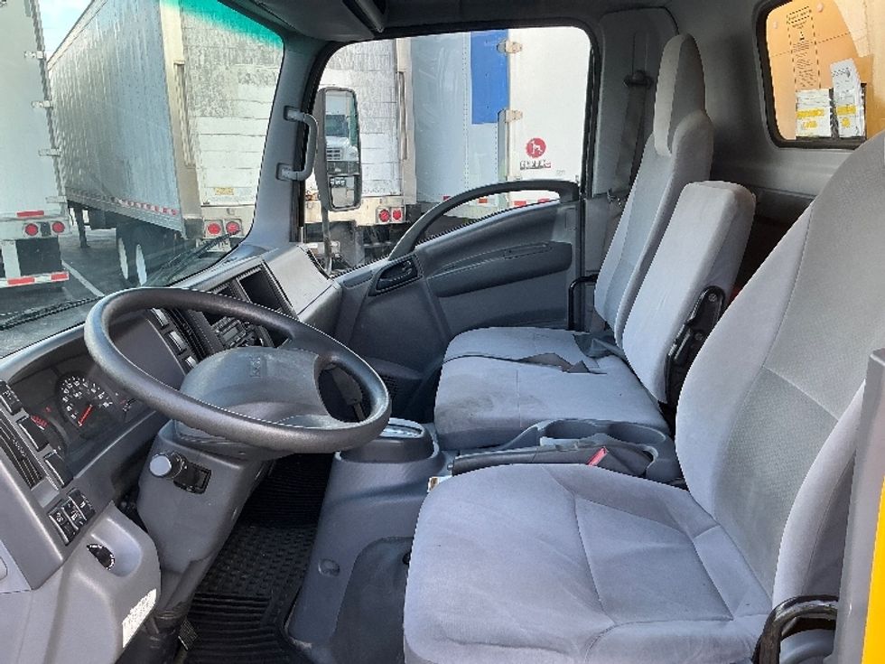 Light Duty Box Truck-Light and Medium Duty Trucks-Isuzu-2019-NPR EFI-Orlando-FL-103,428\n\t\tmiles-$ 35,000 - Image 19