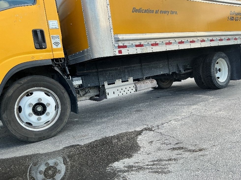 Light Duty Box Truck-Light and Medium Duty Trucks-Isuzu-2019-NPR EFI-Orlando-FL-103,428\n\t\tmiles-$ 35,000 - Image 5