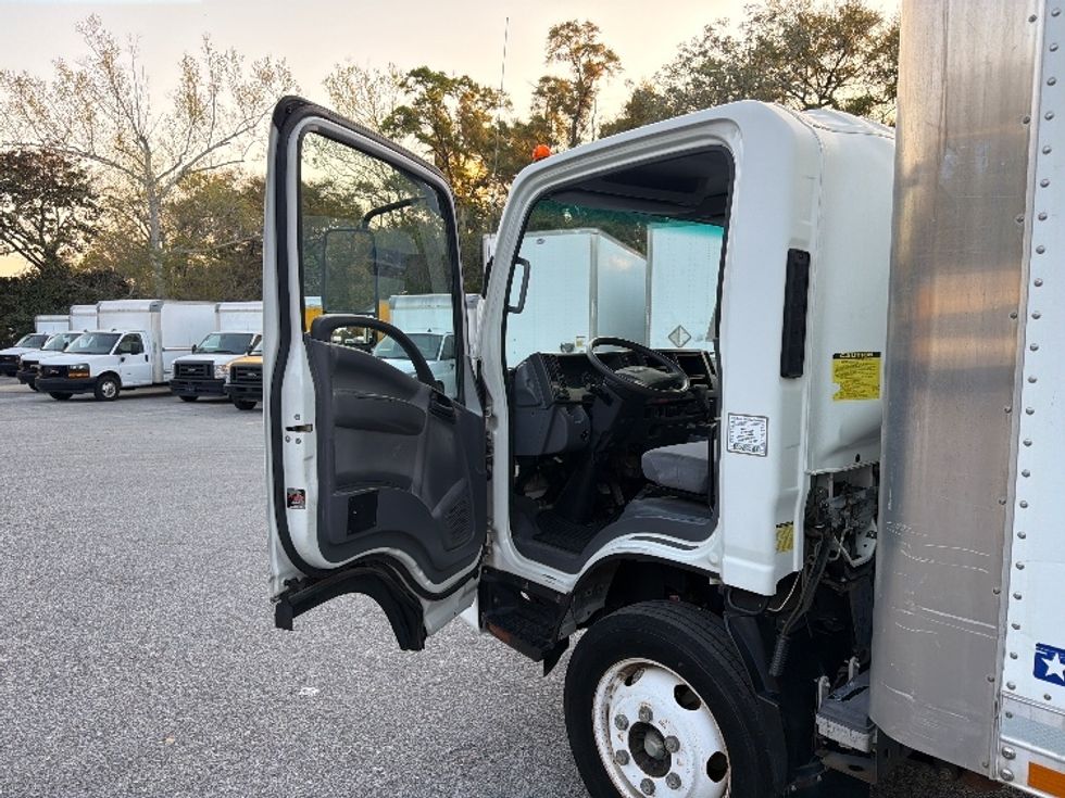 Light Duty Box Truck-Light and Medium Duty Trucks-Isuzu-2019-NPR EFI-Pensacola-FL-58,041\n\t\tmiles-$ 40,000 - Image 16