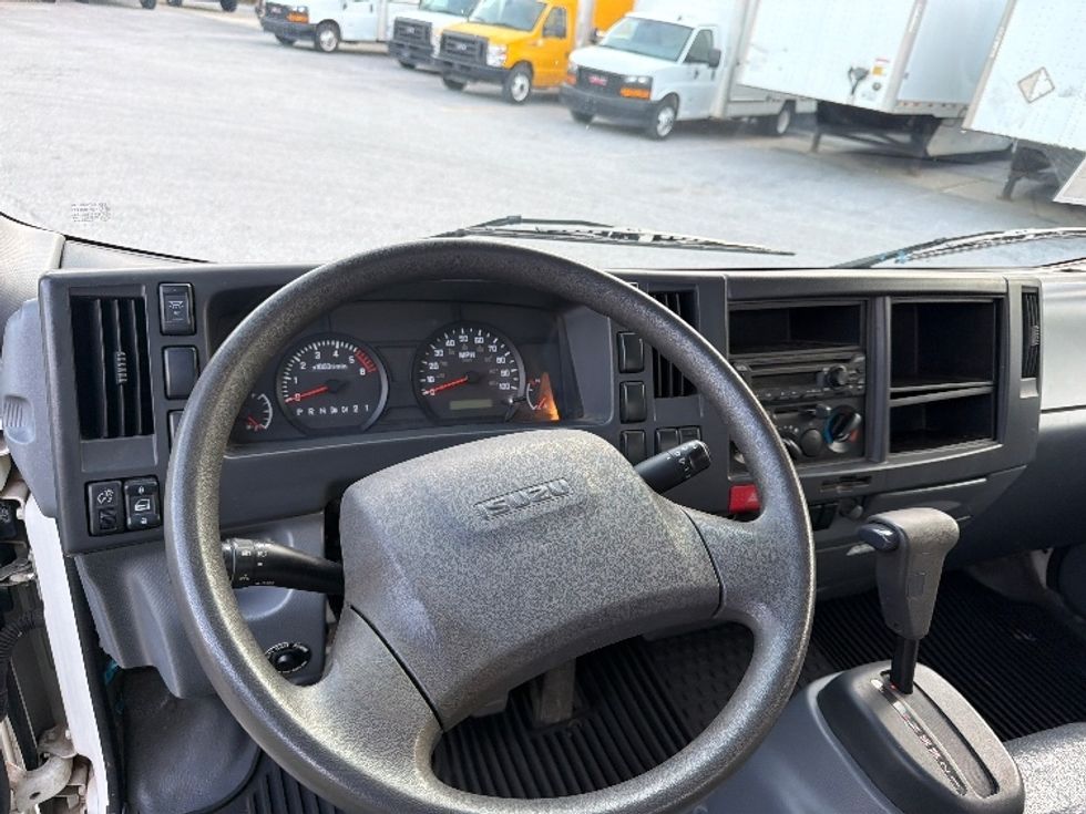 Light Duty Box Truck-Light and Medium Duty Trucks-Isuzu-2019-NPR EFI-Pensacola-FL-58,041\n\t\tmiles-$ 40,000 - Image 17