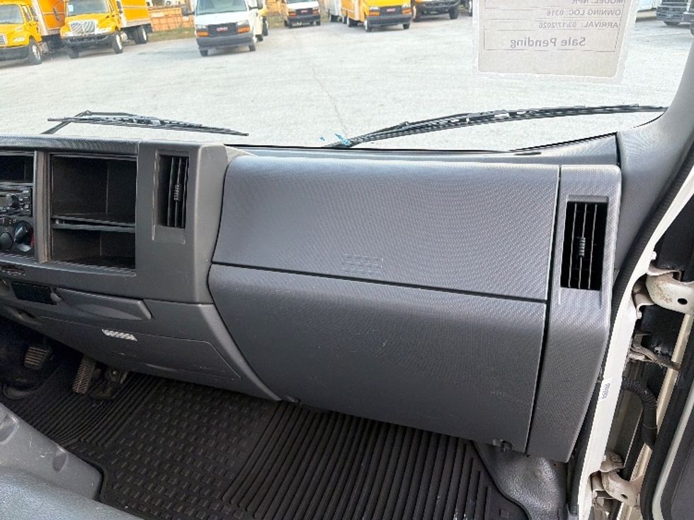 Light Duty Box Truck-Light and Medium Duty Trucks-Isuzu-2019-NPR EFI-Pensacola-FL-58,041\n\t\tmiles-$ 40,000 - Image 21