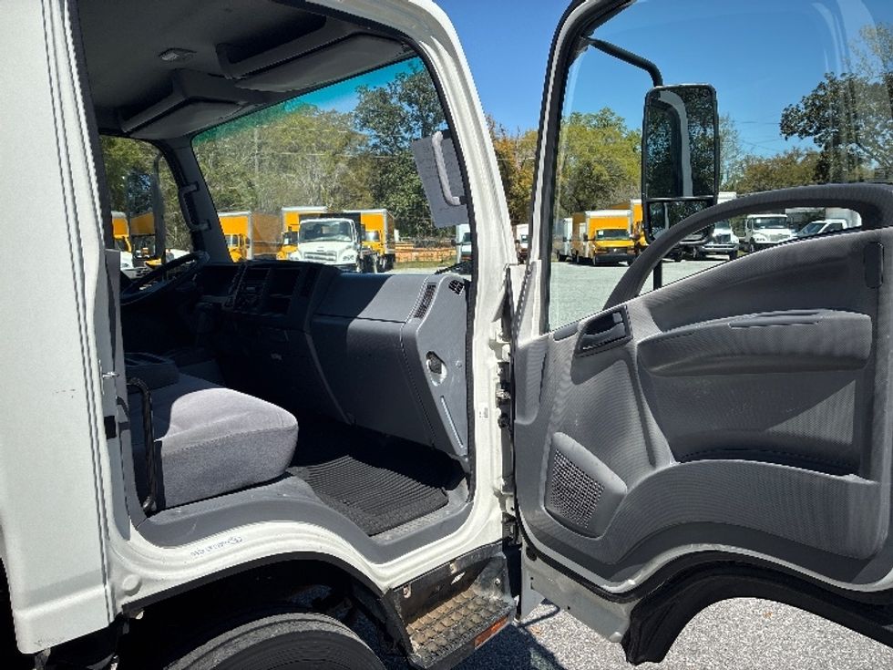 Light Duty Box Truck-Light and Medium Duty Trucks-Isuzu-2019-NPR EFI-Pensacola-FL-67,929\n\t\tmiles-$ 39,250 - Image 20