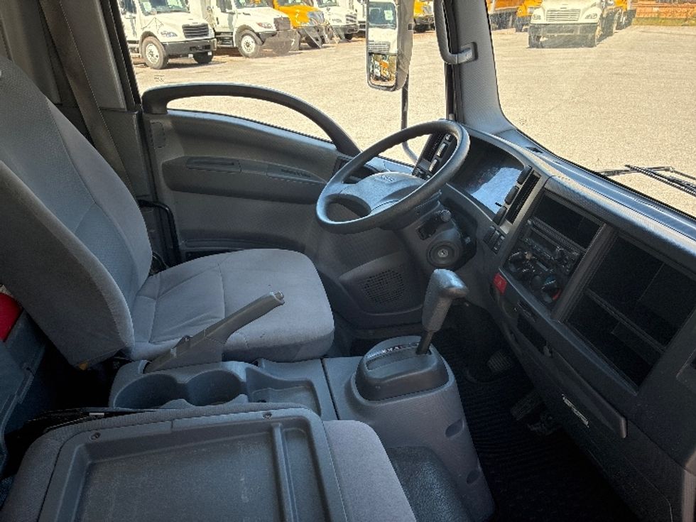Light Duty Box Truck-Light and Medium Duty Trucks-Isuzu-2019-NPR EFI-Pensacola-FL-67,929\n\t\tmiles-$ 39,250 - Image 22