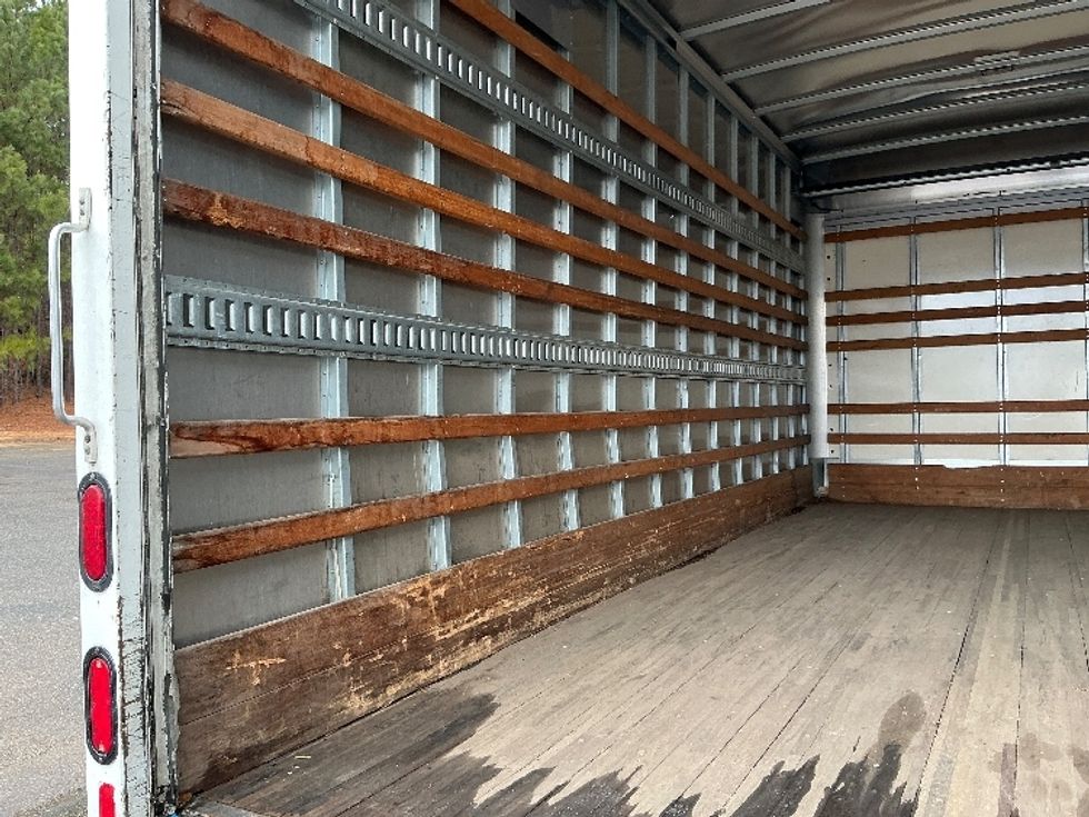 Light Duty Box Truck-Light and Medium Duty Trucks-Isuzu-2019-NPR EFI-Prince George-VA-219,944\n\t\tmiles-$ 17,500 - Image 11