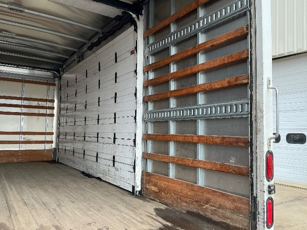 Light Duty Box Truck-Light and Medium Duty Trucks-Isuzu-2019-NPR EFI-Prince George-VA-219,944\n\t\tmiles-$ 17,500 - Image 12