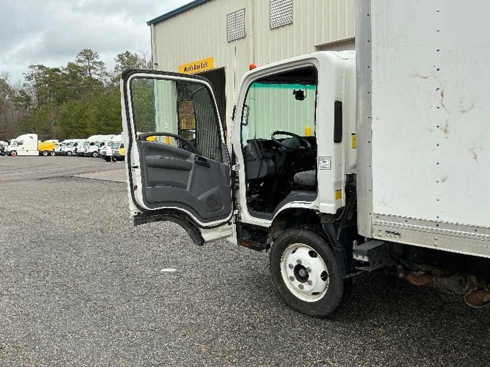 Light Duty Box Truck-Light and Medium Duty Trucks-Isuzu-2019-NPR EFI-Prince George-VA-219,944\n\t\tmiles-$ 17,500 - Image 16