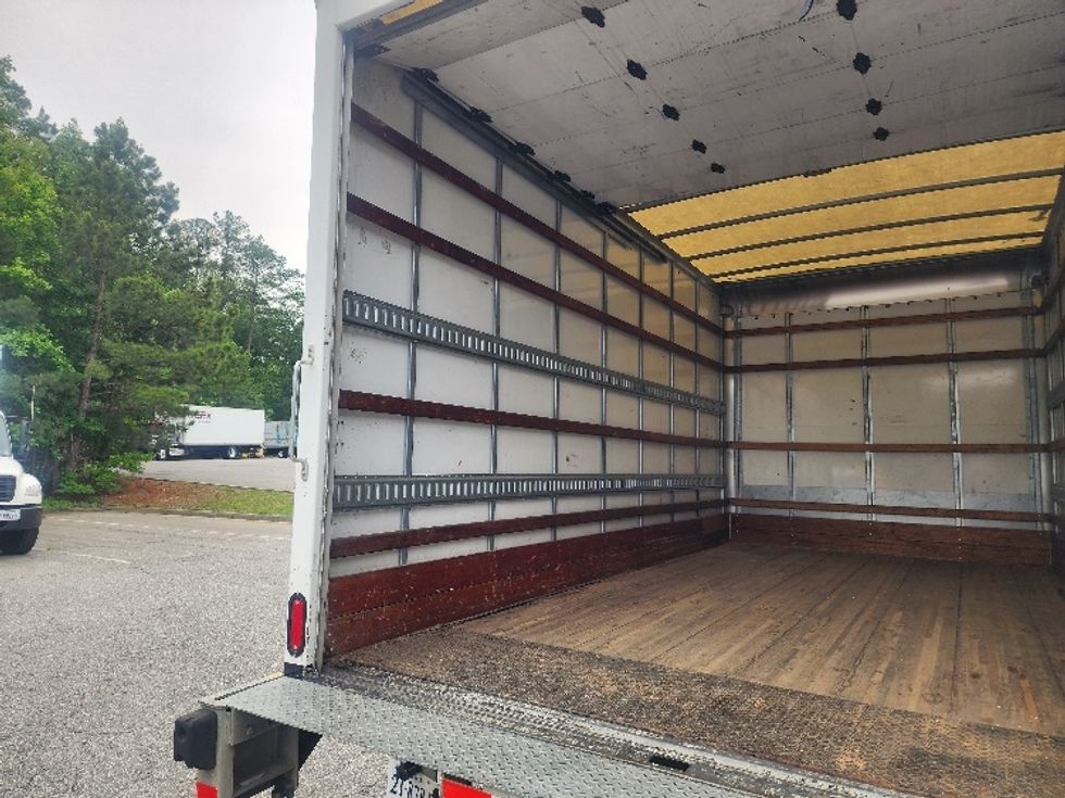 Light Duty Box Truck-Light and Medium Duty Trucks-Isuzu-2019-NPR EFI-Prince George-VA-83,611\n\t\tmiles-$ 39,500 - Image 11