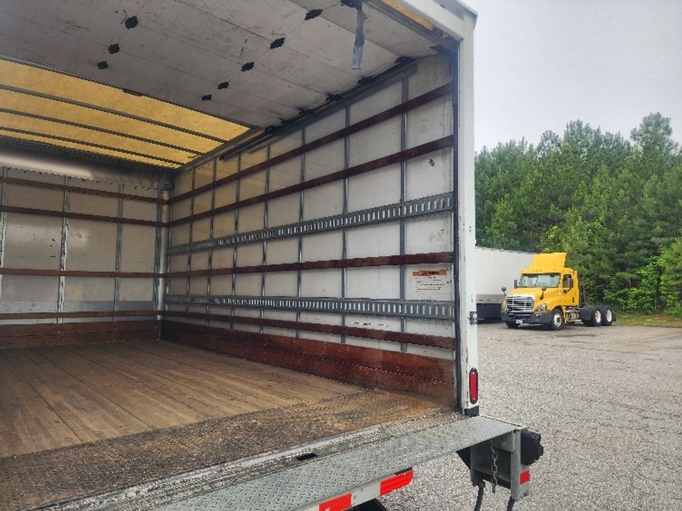 Light Duty Box Truck-Light and Medium Duty Trucks-Isuzu-2019-NPR EFI-Prince George-VA-83,611\n\t\tmiles-$ 39,500 - Image 12