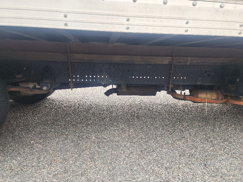 Light Duty Box Truck-Light and Medium Duty Trucks-Isuzu-2019-NPR EFI-Prince George-VA-83,611\n\t\tmiles-$ 39,500 - Image 14