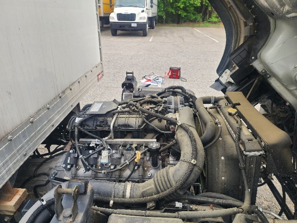 Light Duty Box Truck-Light and Medium Duty Trucks-Isuzu-2019-NPR EFI-Prince George-VA-83,611\n\t\tmiles-$ 39,500 - Image 23