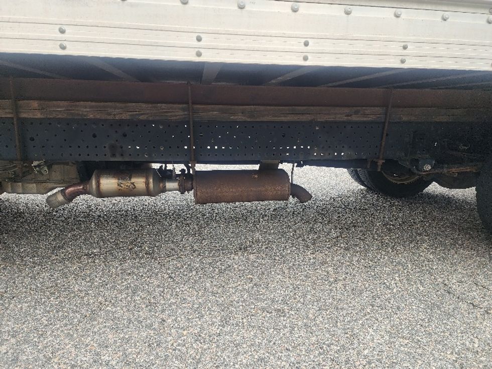 Light Duty Box Truck-Light and Medium Duty Trucks-Isuzu-2019-NPR EFI-Prince George-VA-83,611\n\t\tmiles-$ 39,500 - Image 5