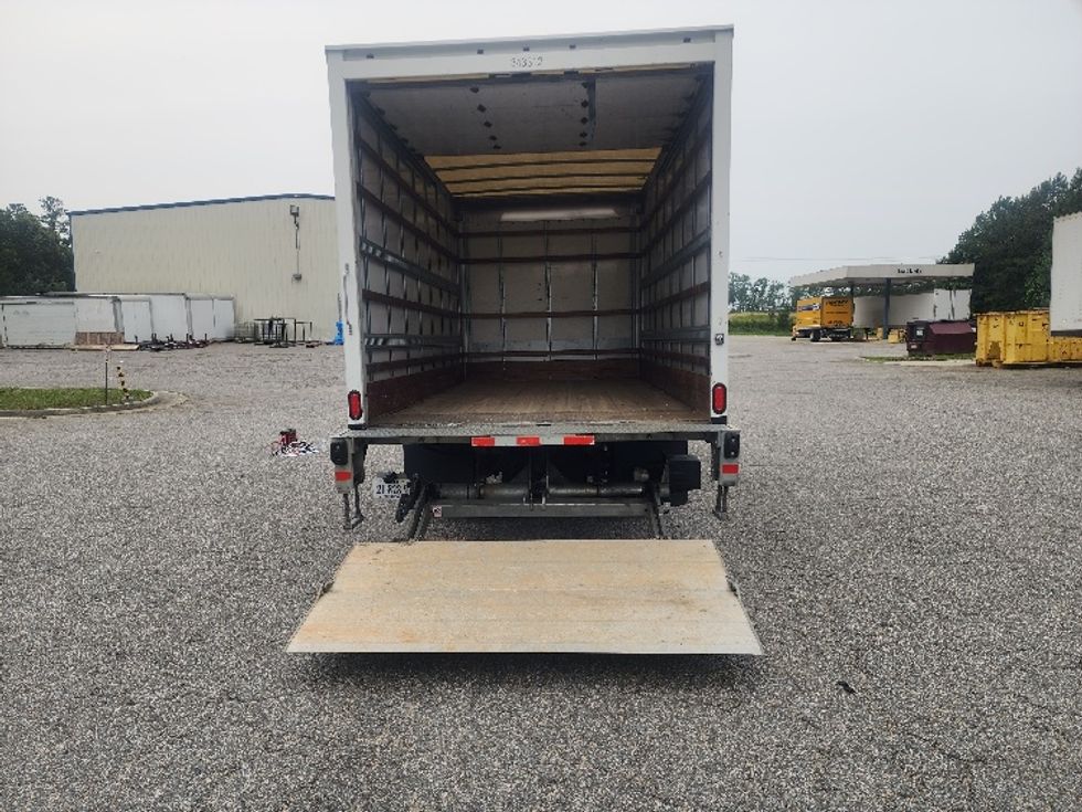 Light Duty Box Truck-Light and Medium Duty Trucks-Isuzu-2019-NPR EFI-Prince George-VA-83,611\n\t\tmiles-$ 39,500 - Image 9