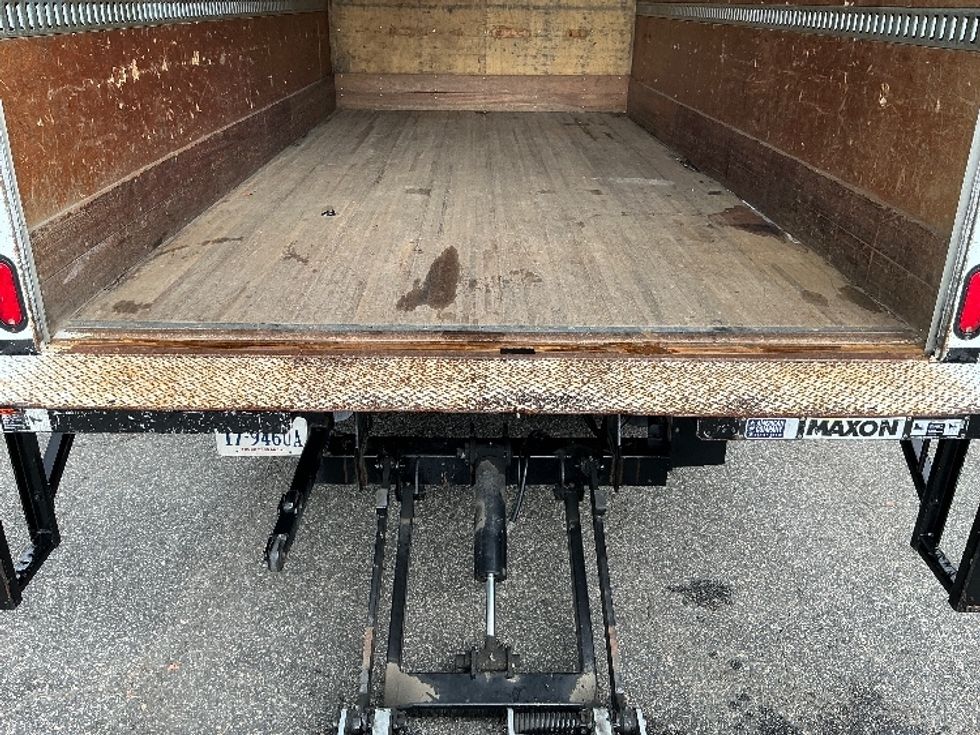 Light Duty Box Truck-Light and Medium Duty Trucks-Isuzu-2019-NPR EFI-Prince George-VA-91,111\n\t\tmiles-$ 38,250 - Image 10