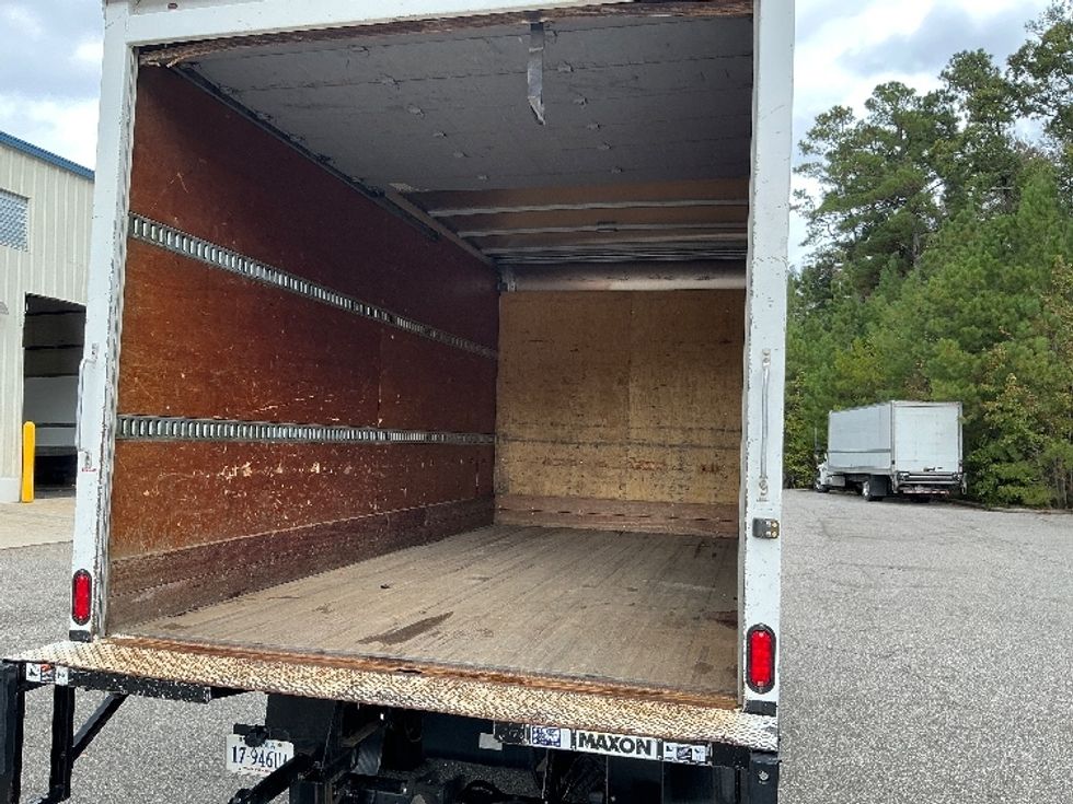 Light Duty Box Truck-Light and Medium Duty Trucks-Isuzu-2019-NPR EFI-Prince George-VA-91,111\n\t\tmiles-$ 38,250 - Image 11